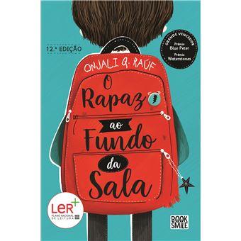 O Rapaz ao Fundo da Sala